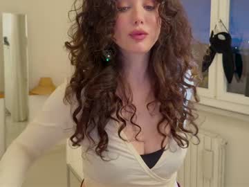 Foto porno cleopatra_sinns ne arata tot la camera pe KUR.ro