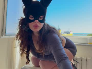 Foto porno cleopatra_sinns ne arata tot la camera pe KUR.ro