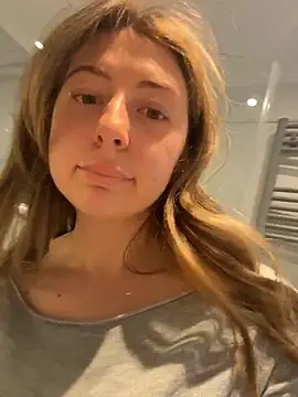 Foto porno Fantezii cu curvyflawless pe StripChat pe KUR.ro