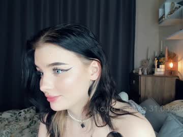 Foto porno Sex online cu cute_caprice pe KUR.ro