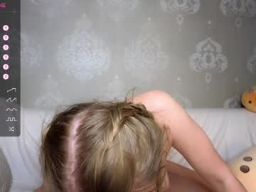 Foto porno Ganduri murdare cu cute_fox_girl pe KUR.ro