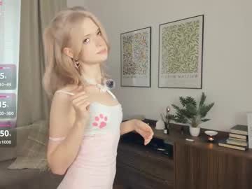 Foto porno cutebrutality descoperita pe video chat pe KUR.ro