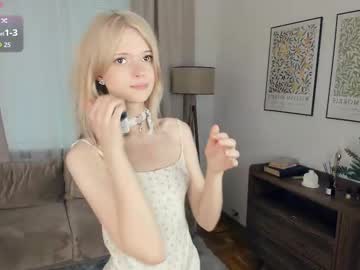 Foto porno cutebrutality descoperita pe video chat pe KUR.ro