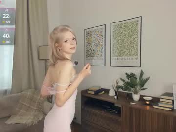 Foto porno cutebrutality descoperita pe video chat pe KUR.ro