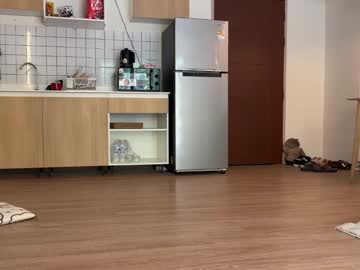 Foto porno cuteelsa_ ne arata tot la camera pe KUR.ro