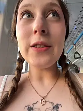 Foto porno Fantezii cu cuteperseon pe StripChat pe KUR.ro