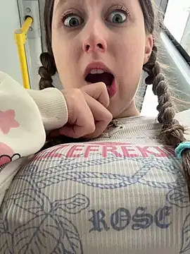 Foto porno Sex online cu cuteperseon pe KUR.ro