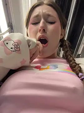 Foto porno Sex online cu cuteperseon pe KUR.ro