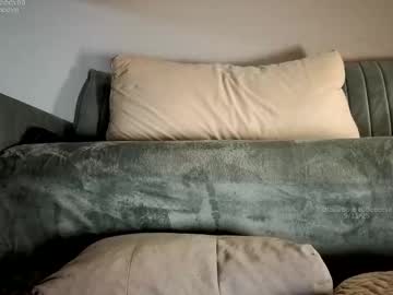 Foto porno Nebunii pe chat marca cutieeeeva pe KUR.ro