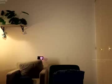 Foto porno Nebunii pe chat marca cutieeeeva pe KUR.ro