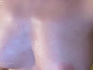 Foto porno Nebunii pe chat marca cutieeeeva pe KUR.ro
