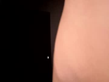 Foto porno cutieeeeva ne arata tot la camera pe KUR.ro