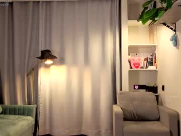 Foto porno Nebunii pe chat marca cutieeeeva pe KUR.ro