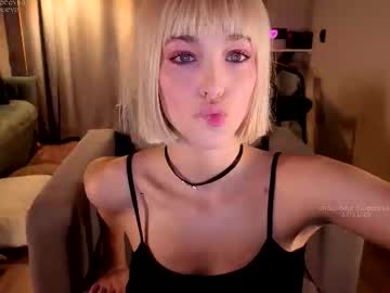 Foto porno Nebunii pe chat marca cutieeeeva pe KUR.ro