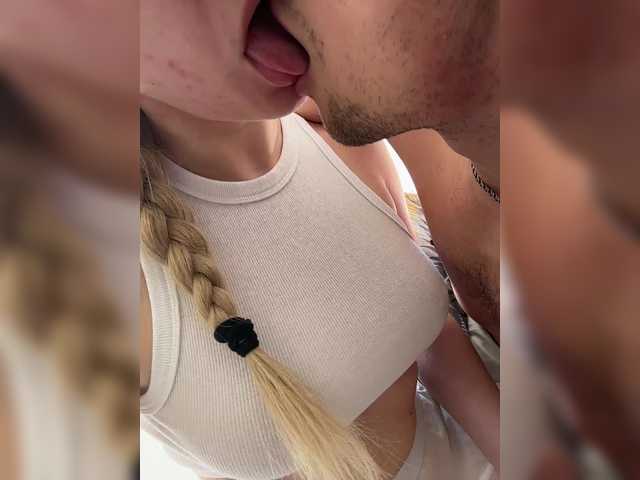 Foto porno Ce sexy este daddySgirl9 pe KUR.ro