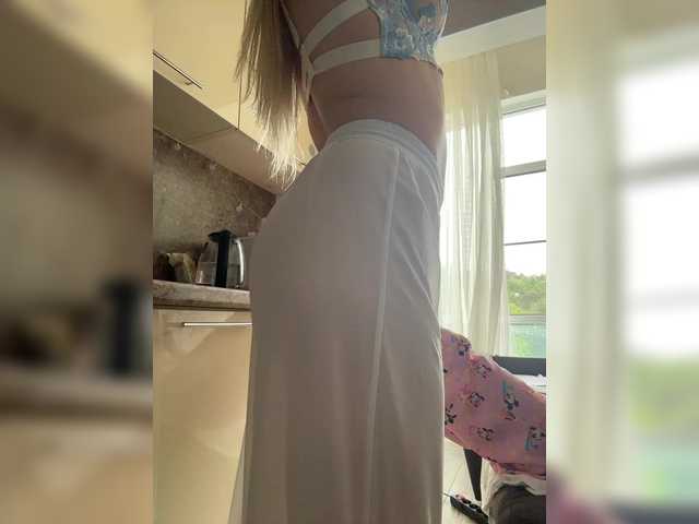 Foto porno Ce sexy este daddySgirl9 pe KUR.ro
