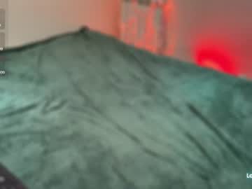 Foto porno daddys_lil_monsterr descoperita pe video chat pe KUR.ro