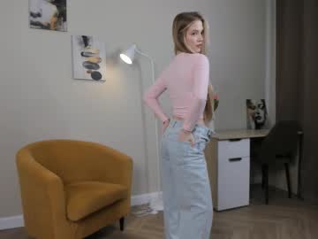 Foto porno Sex online cu dawnbullins pe KUR.ro