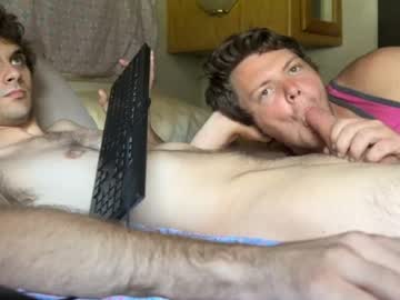 Foto porno deafguyproud69 descoperita pe video chat pe KUR.ro