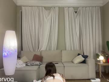 Foto porno achilessynpilea ne arata tot la camera pe KUR.ro