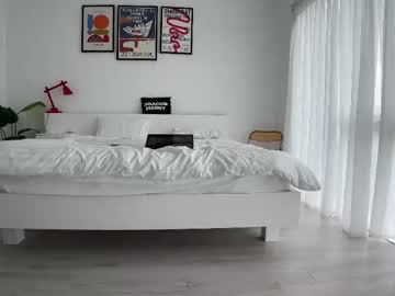Foto porno deva_alice se dezbraca la web pe Chaturbate pe KUR.ro