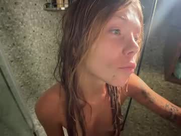 Foto porno deva_alice se dezbraca la web pe Chaturbate pe KUR.ro
