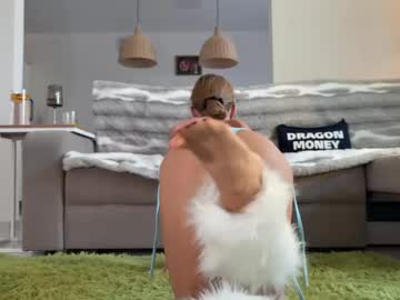Foto porno deva_alice se dezbraca la web pe Chaturbate pe KUR.ro