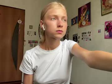 Foto porno Nebunii pe chat marca dianafrisky pe KUR.ro