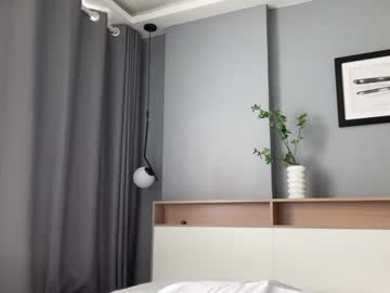 Foto porno Ganduri murdare cu diffgirls pe KUR.ro