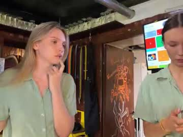 Foto porno Discutii intime cu dirtypub pe KUR.ro