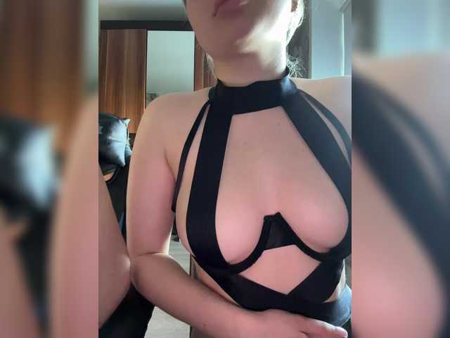Foto porno Nebunii pe chat marca dkarsar777 pe KUR.ro