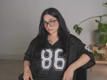 Foto porno Nebunii pe chat marca doubedeesarai pe KUR.ro
