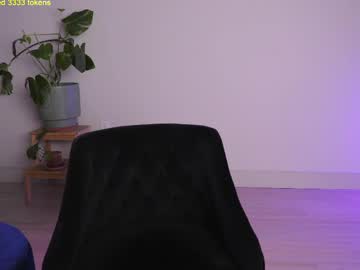 Foto porno Nebunii pe chat marca doubedeesarai pe KUR.ro