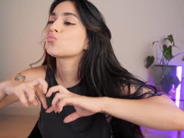 Foto porno Nebunii pe chat marca doubedeesarai pe KUR.ro