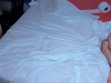 Foto porno duo69sex ne arata tot la camera pe KUR.ro