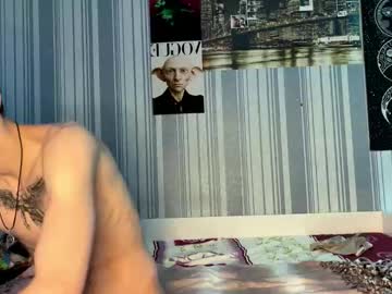 Foto porno Ganduri murdare cu duoemi pe KUR.ro