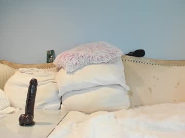 Foto porno Sex online cu eatmygingersnapps pe KUR.ro