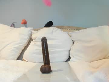 Foto porno Ganduri murdare cu eatmygingersnapps pe KUR.ro