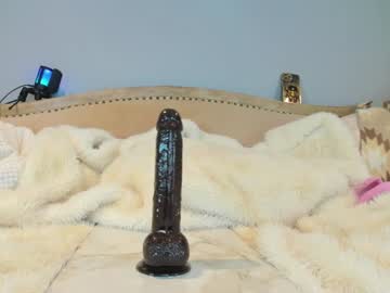 Foto porno Sex online cu eatmygingersnapps pe KUR.ro