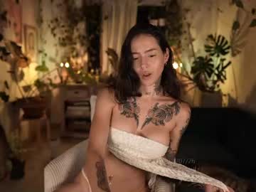 Foto erotica #4209724 pe KUR.ro