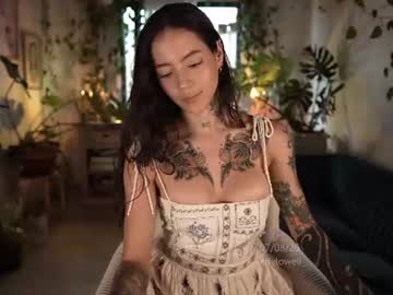 Foto porno effylowell_ ne arata tot la camera pe KUR.ro