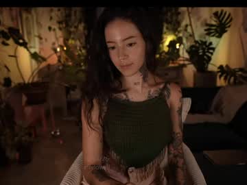 Foto porno effylowell_ ne arata tot la camera pe KUR.ro