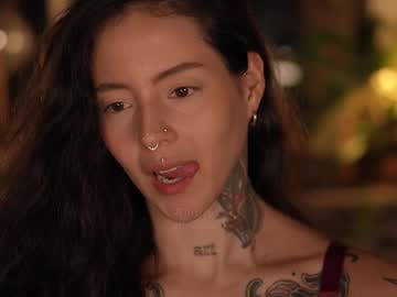 Foto porno effylowell_ ne arata tot la camera pe KUR.ro