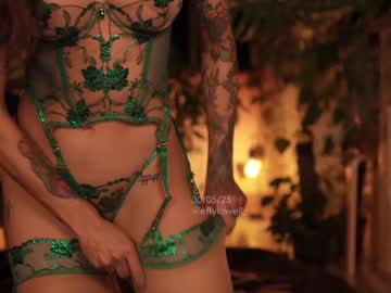 Foto erotica #1255370 pe KUR.ro