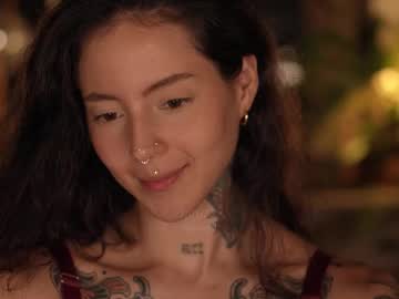 Foto porno effylowell_ ne arata tot la camera pe KUR.ro