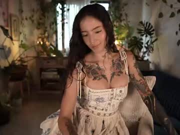 Foto porno effylowell_ ne arata tot la camera pe KUR.ro