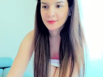 Foto porno elaanna ne arata tot la camera pe KUR.ro