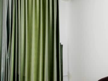Foto porno elaanna ne arata tot la camera pe KUR.ro