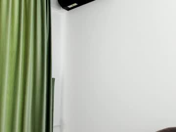 Foto porno elaanna ne arata tot la camera pe KUR.ro