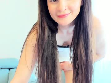 Foto porno elaanna se dezbraca la web pe Chaturbate pe KUR.ro